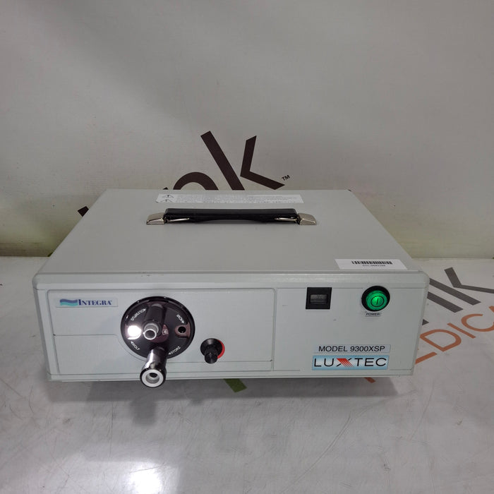 Luxtec 9300XSP Light Source