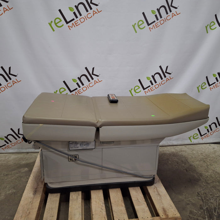 Midmark 405 Hi-Low Power Exam Table