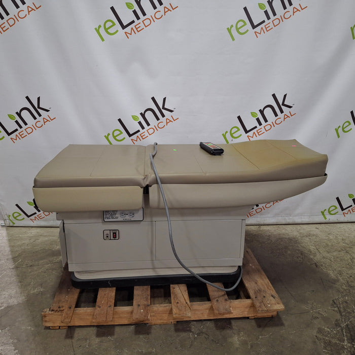 Midmark 405 Hi-Low Power Exam Table