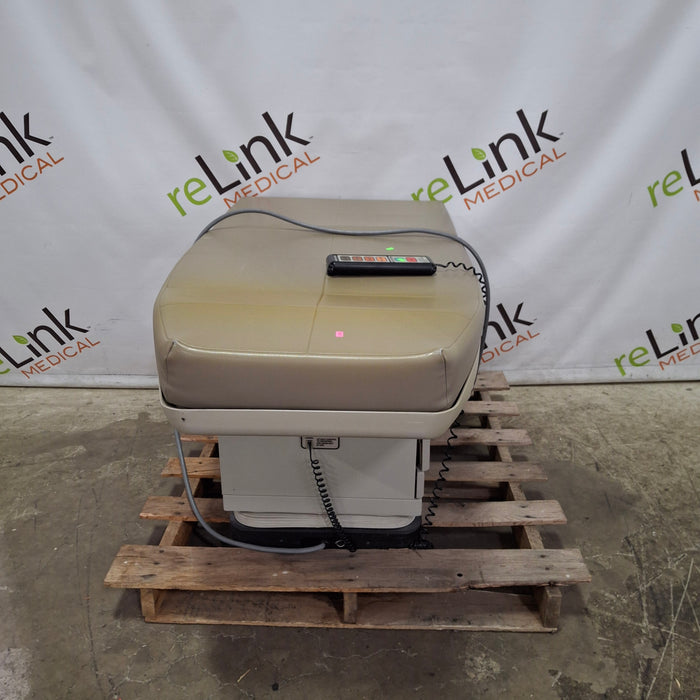 Midmark 405 Hi-Low Power Exam Table