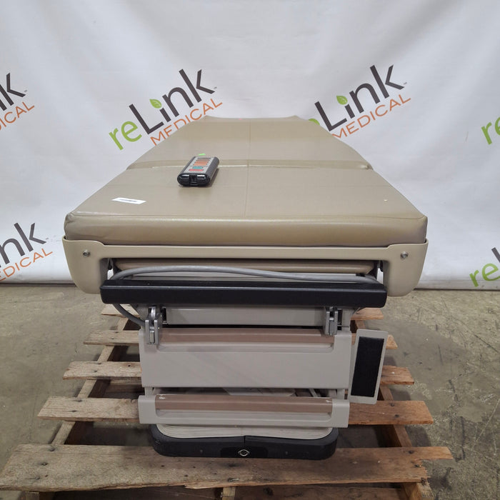 Midmark 405 Hi-Low Power Exam Table