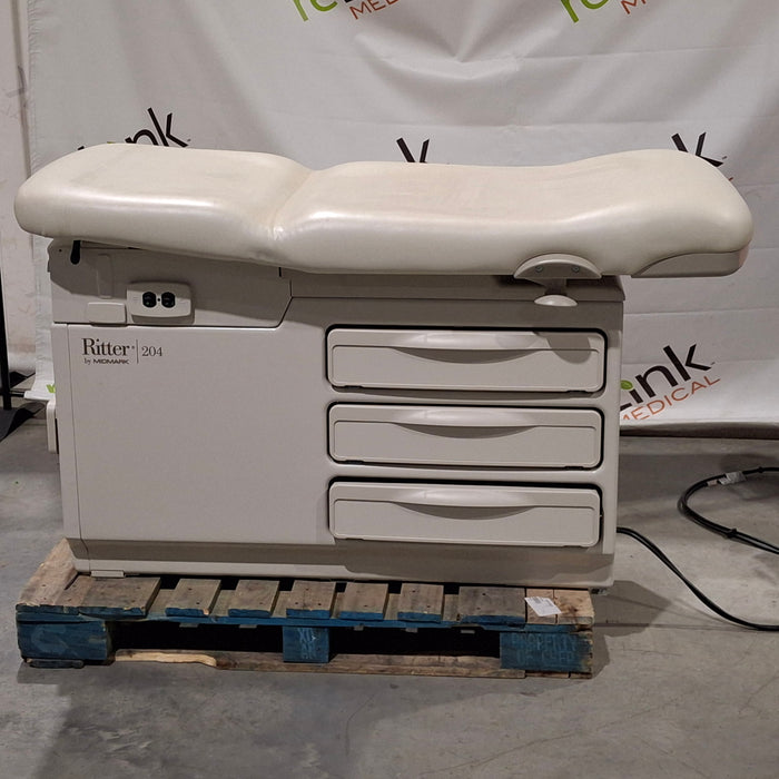 Midmark 204 Exam Table