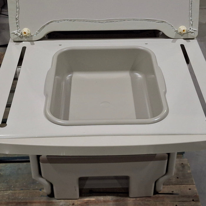 Midmark 204 Exam Table