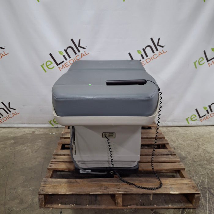 Midmark 405 Hi-Low Power Exam Table