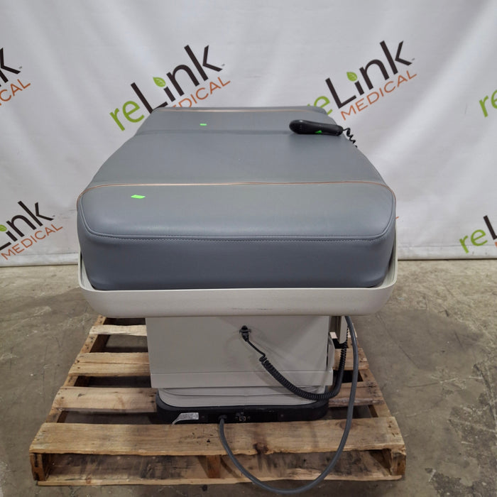 Midmark 405 Hi-Low Power Exam Table