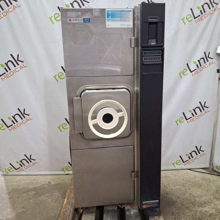 Steris Amsco Model 3013 Steam Sterilizer