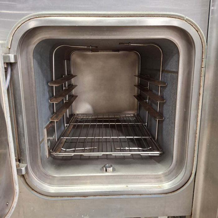 Steris Amsco Model 3013 Steam Sterilizer