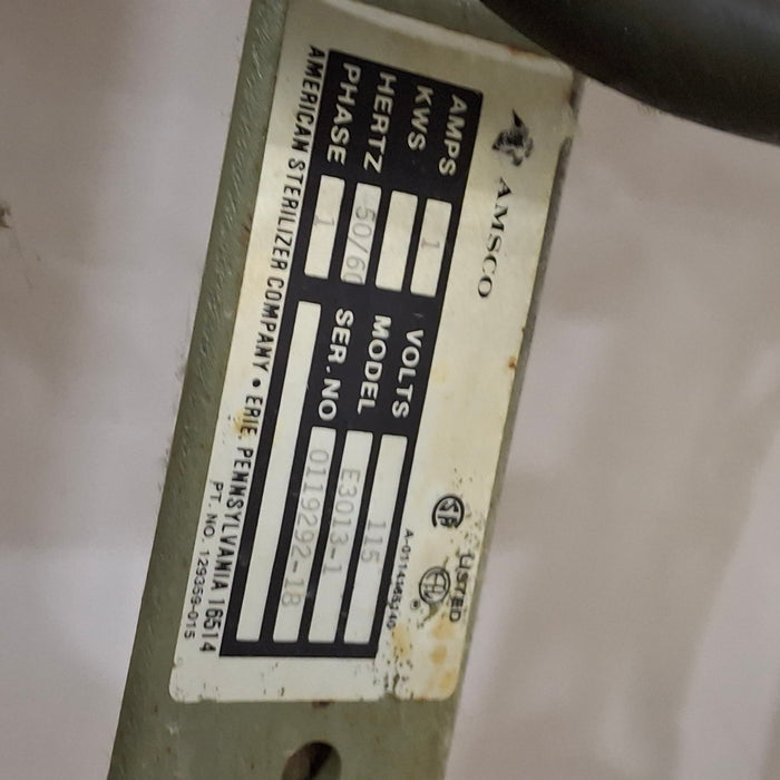 Steris Amsco Model 3013 Steam Sterilizer