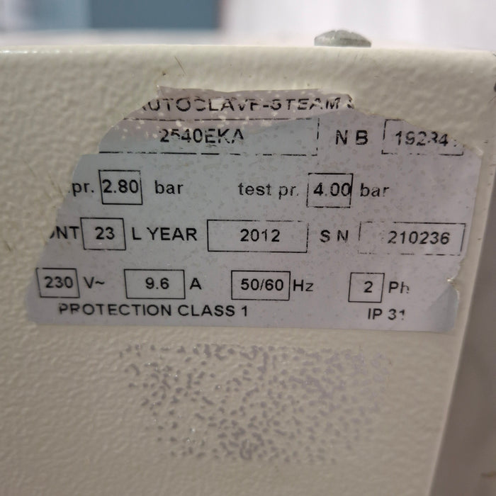 Tuttnauer 2540EKA Autoclave