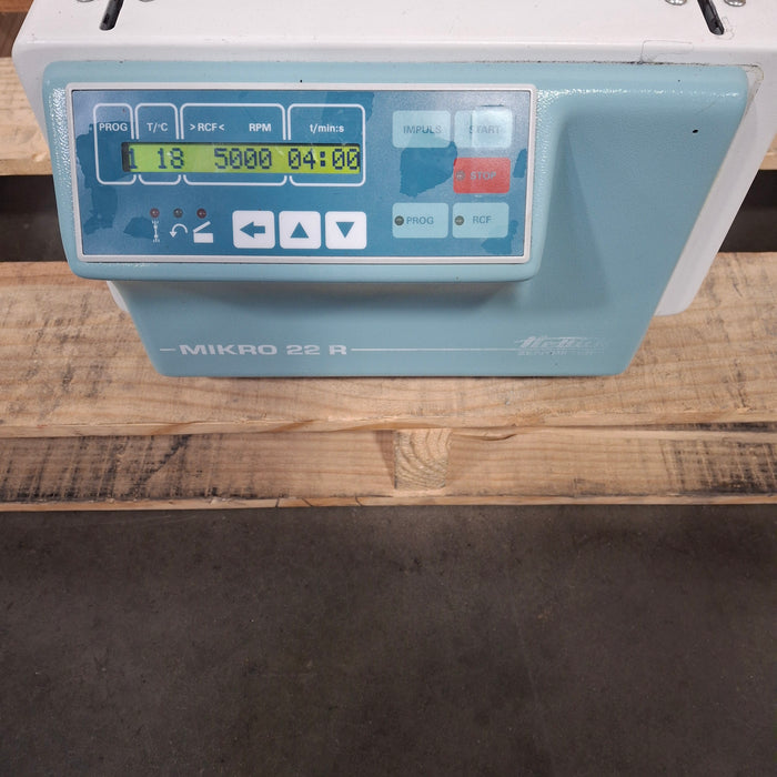 Hettich MIKRO 22 R Centrifuge