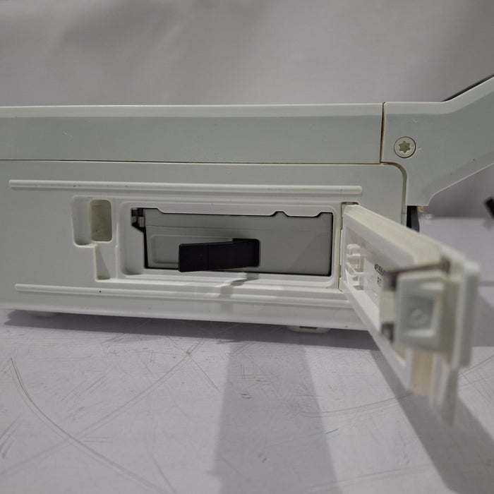 Philips IntelliVue X3 - Rainbow Masimo SpO2 Transport Patient Monitor