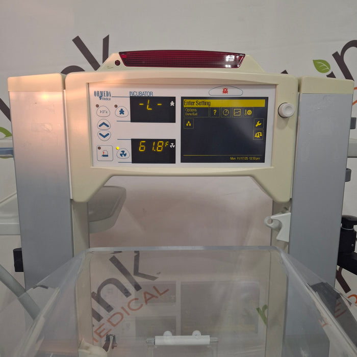 Datex-Ohmeda Giraffe Infant Incubator