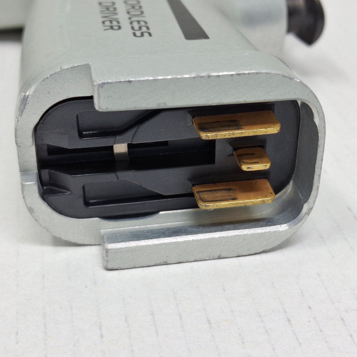 Stryker System 8 4505 Dual Trigger Cordless Driver Handpiece