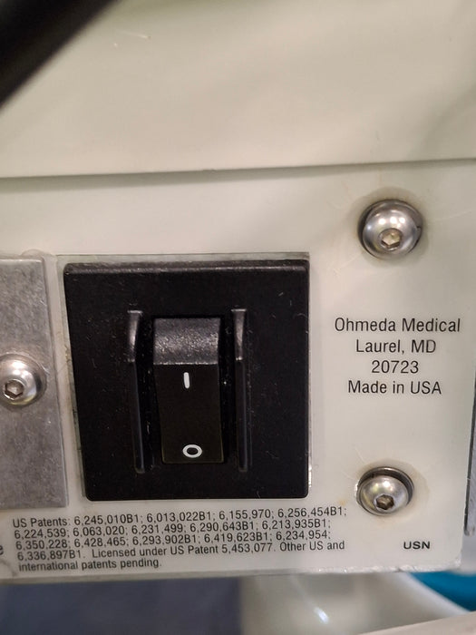 Datex-Ohmeda Giraffe Infant Incubator