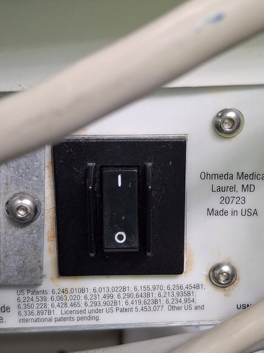 Datex-Ohmeda Giraffe Infant Incubator