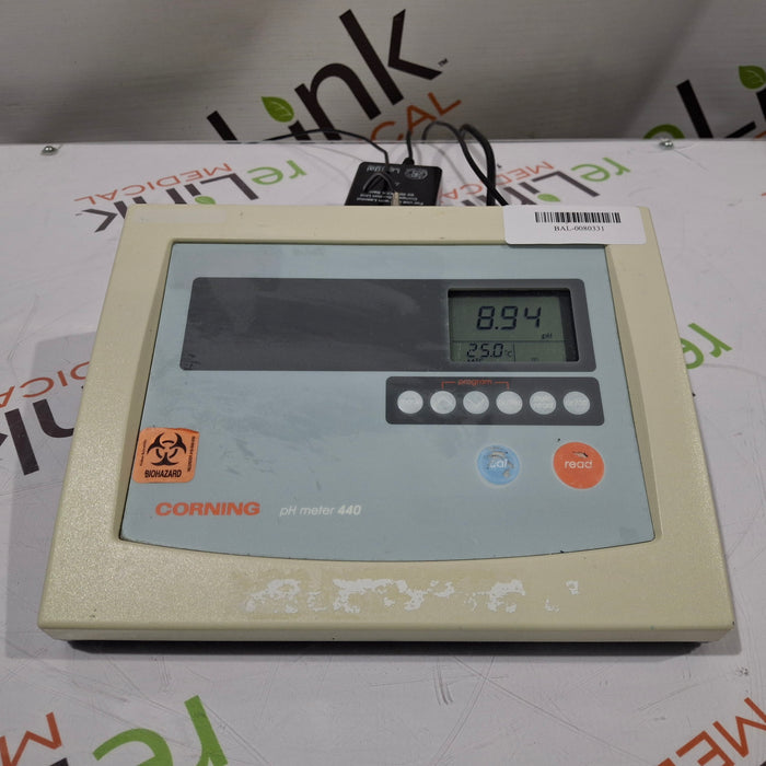 Corning Incorporated 440 pH Meter