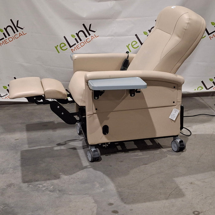 Champion Manufacturing, Inc. Ascent Recliner