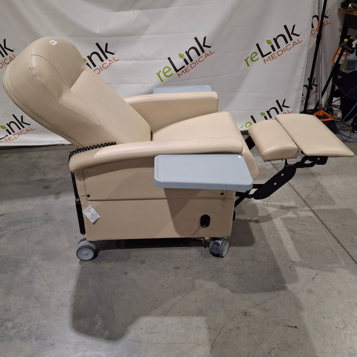Champion Manufacturing, Inc. Ascent Recliner