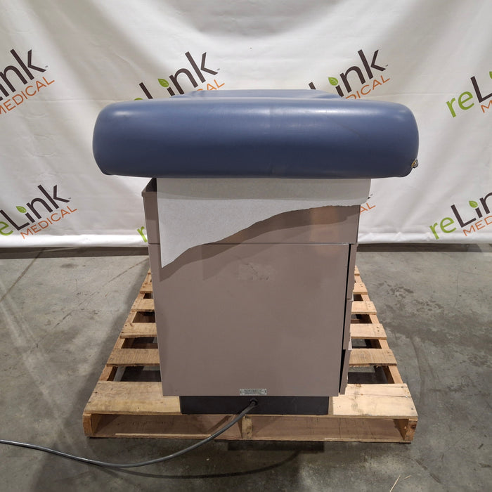 Ritter 304 Exam Table