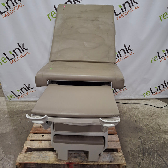 Midmark 204 Exam Table
