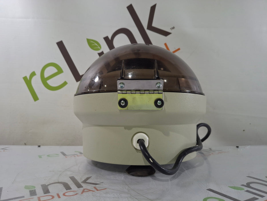 Clay Adams Compact 2 centrifuge