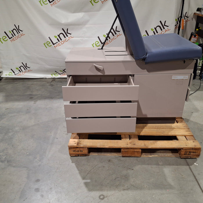 Ritter 104 Exam Table