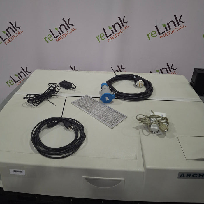 Abbott Architect Plus i2000SR Chemistry Analyzer