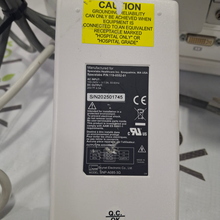 Spacelabs Healthcare 91390 - QUBE Patient Monitor