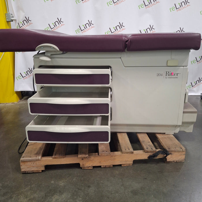 Midmark 204 Exam Table