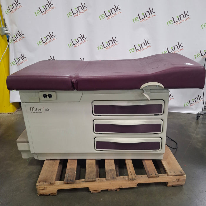 Midmark 204 Exam Table