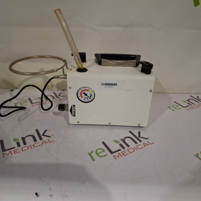 Armstrong Medical Industries, Inc. SSCOR/2500 Pump-Suction Portable