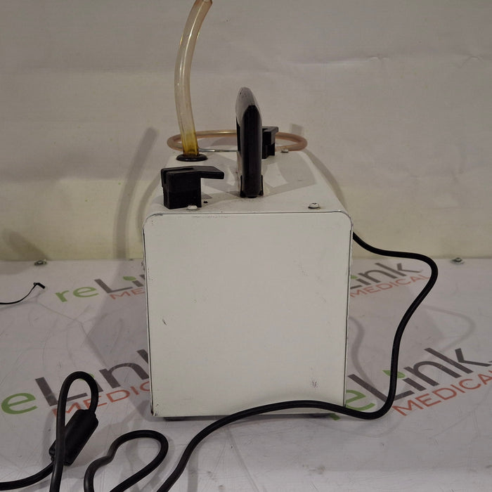 Armstrong Medical Industries, Inc. SSCOR/2500 Pump-Suction Portable