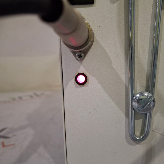 Armstrong Medical Industries, Inc. SSCOR/2500 Pump-Suction Portable