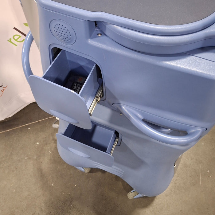 Alcon Laboratories Inc Infiniti w/ Ozil Phacoemulsifier