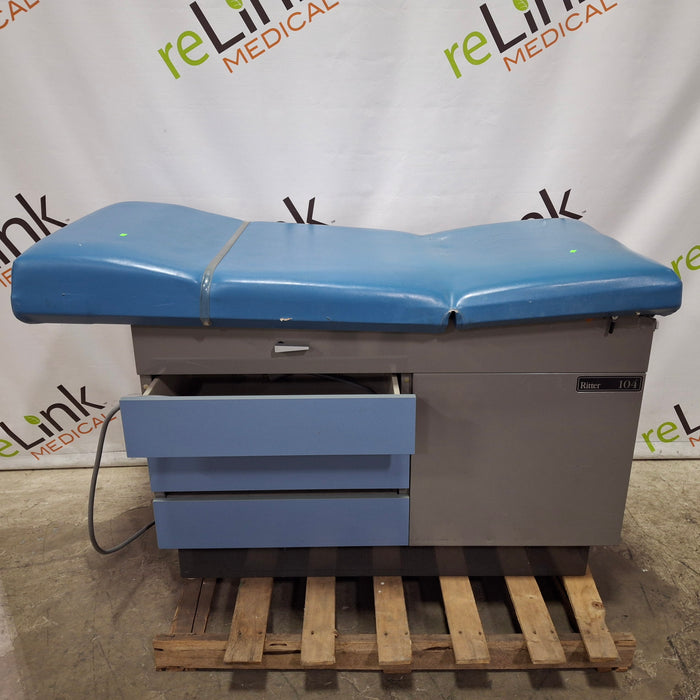 Ritter 104 Exam Table