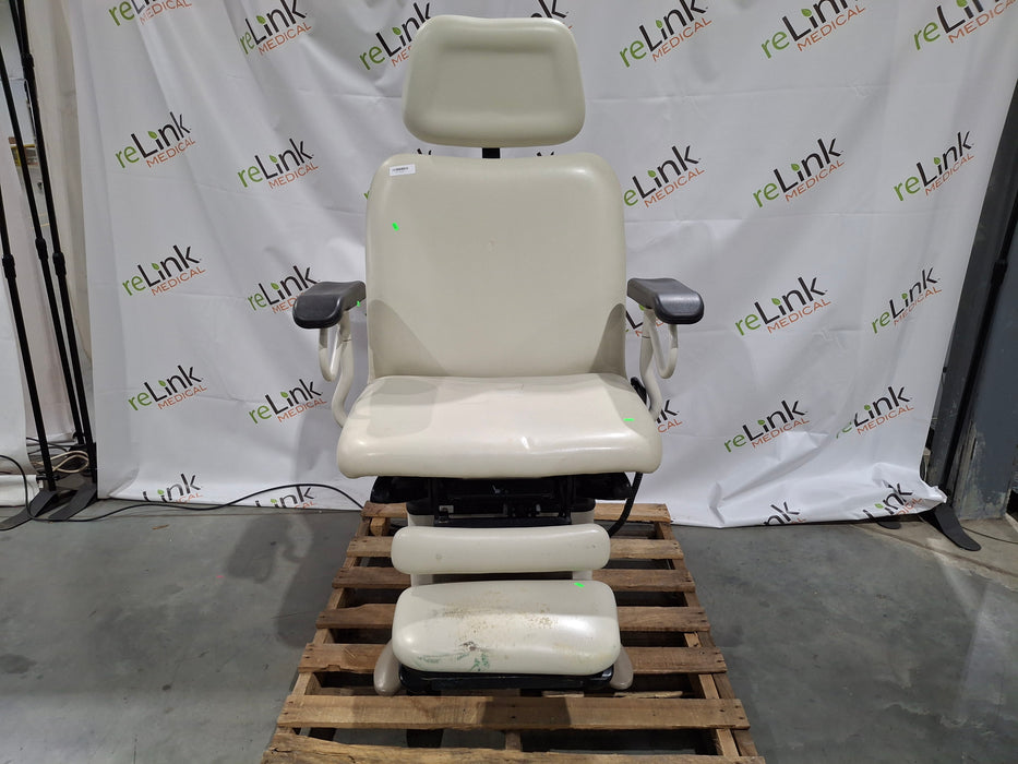 Midmark 230 Power Procedure Chair