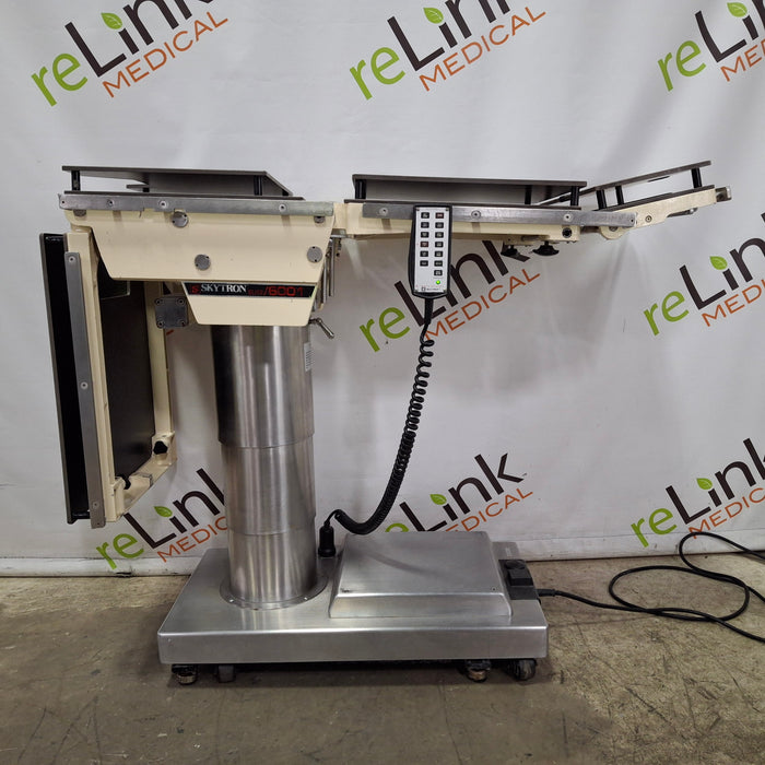 Skytron 6001 Elite Surgical Table