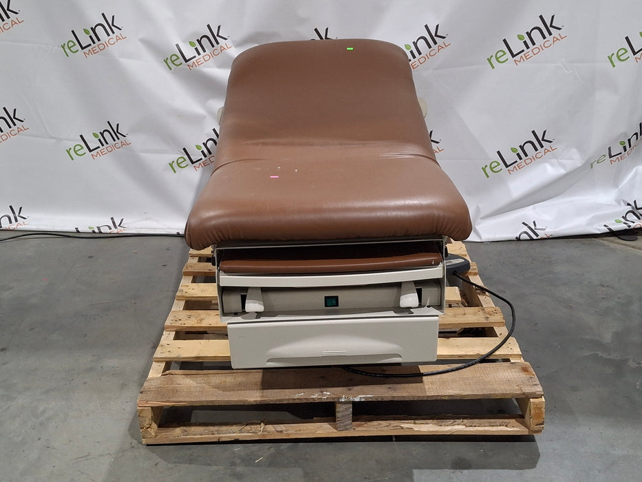 Midmark 222 Procedure Chair