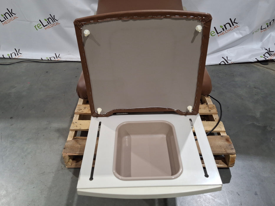 Midmark 222 Procedure Chair