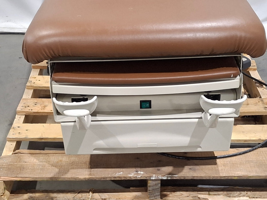 Midmark 222 Procedure Chair