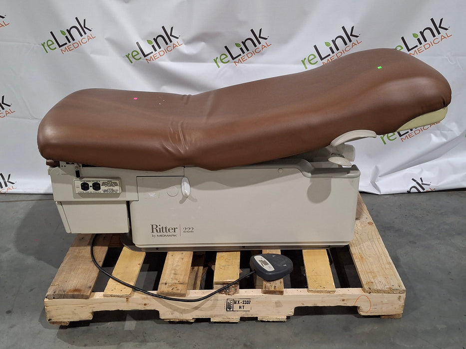 Midmark 222 Procedure Chair