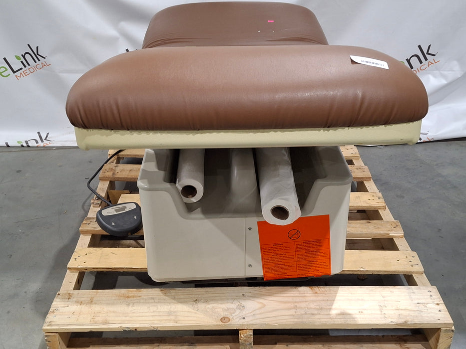 Midmark 222 Procedure Chair