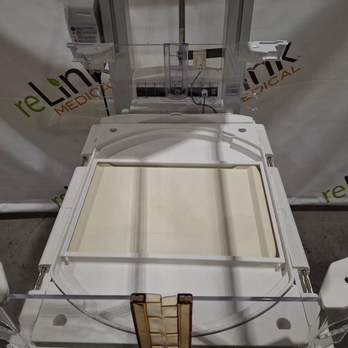 Datex-Ohmeda Giraffe Omnibed Infant Incubator/Warmer