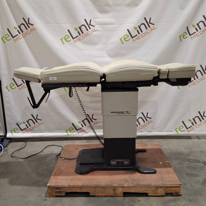 Midmark 75L Exam Chair