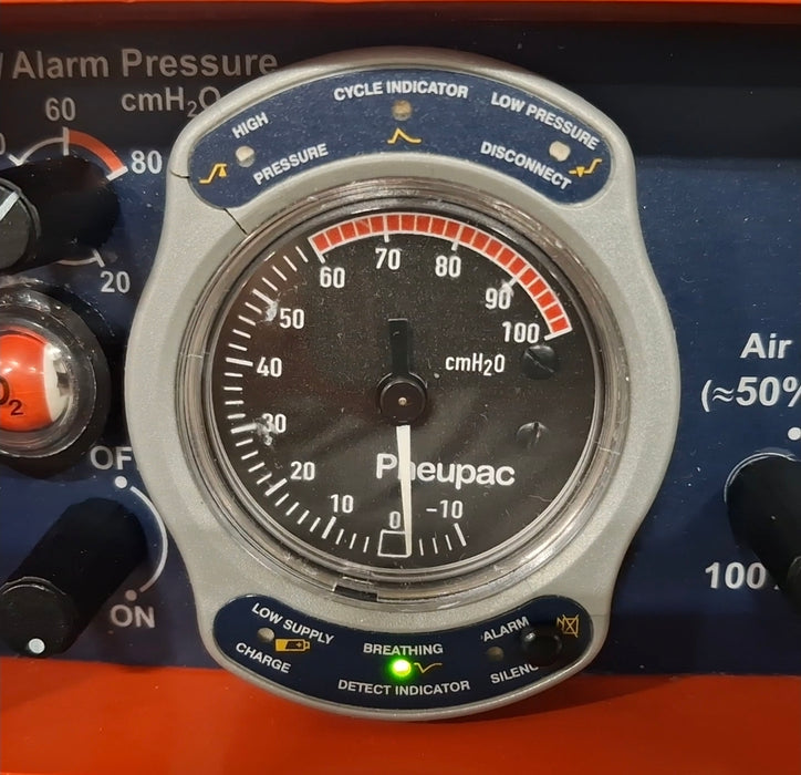 Smiths Medical Pneupac ParaPAC 200D Ventilator