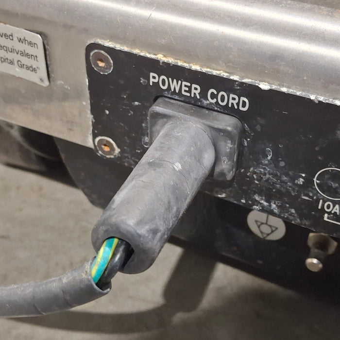 Skytron 3100 Elite Surgical Table