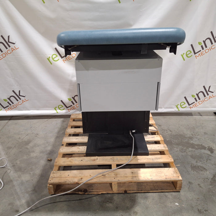 Enochs Encore Power 4200 Exam Chair