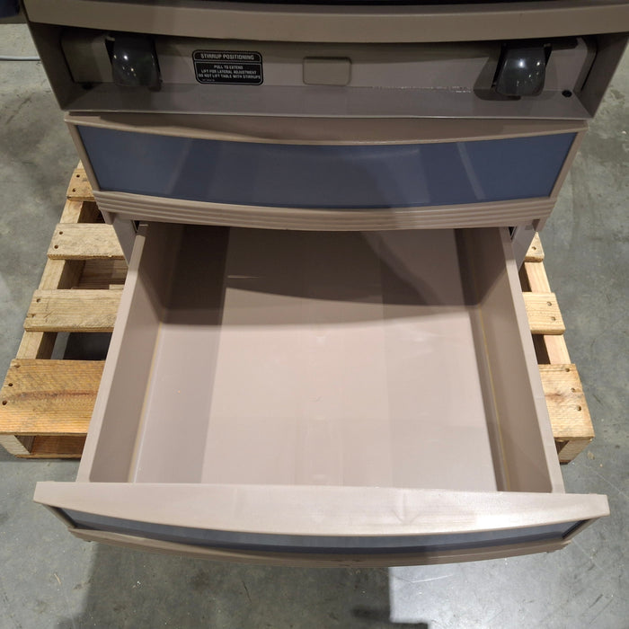 Ritter 300 Exam Table