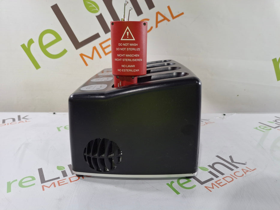 Synthes, Inc. 05.001.204 Universal Battery Charger