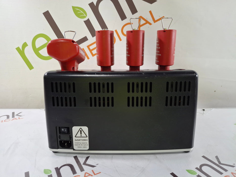 Synthes, Inc. 05.001.204 Universal Battery Charger